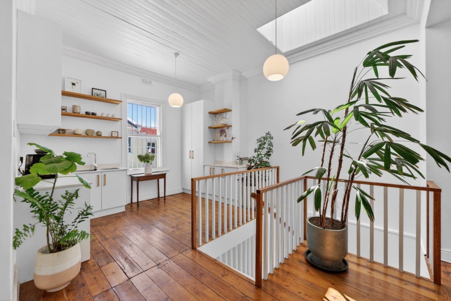 4 Bedroom Property for Sale in Oranjezicht Western Cape